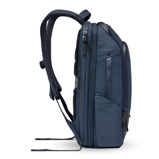 Gomatic Navy Travel Pack 14L Front 14LAngle View#color_navy